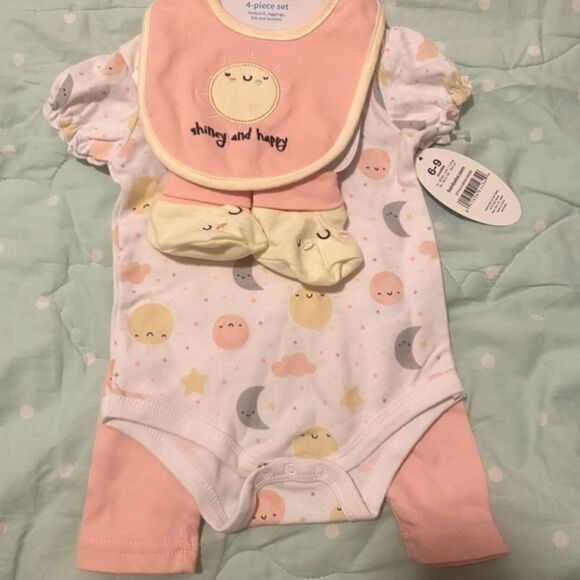 Baby outfit  - Picture 1 of 5